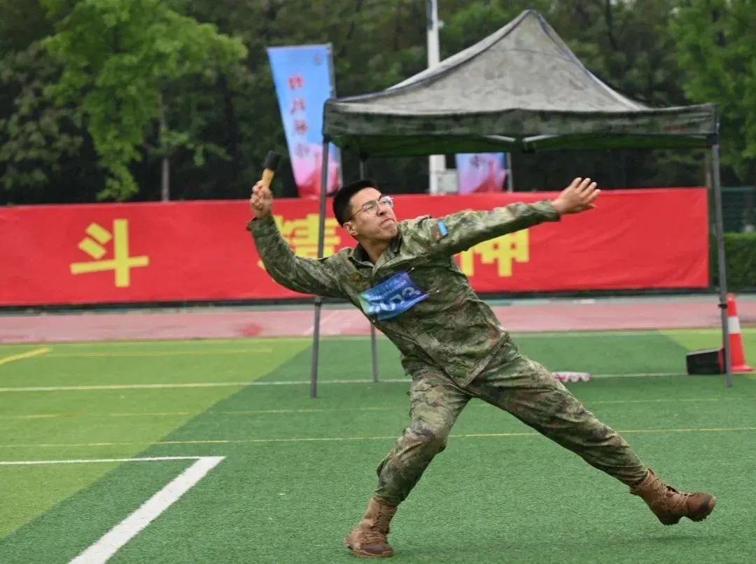 姝﹁瓒婇噹璐熼噸闀胯窇,姝﹁瓒婇噹杩愬姩