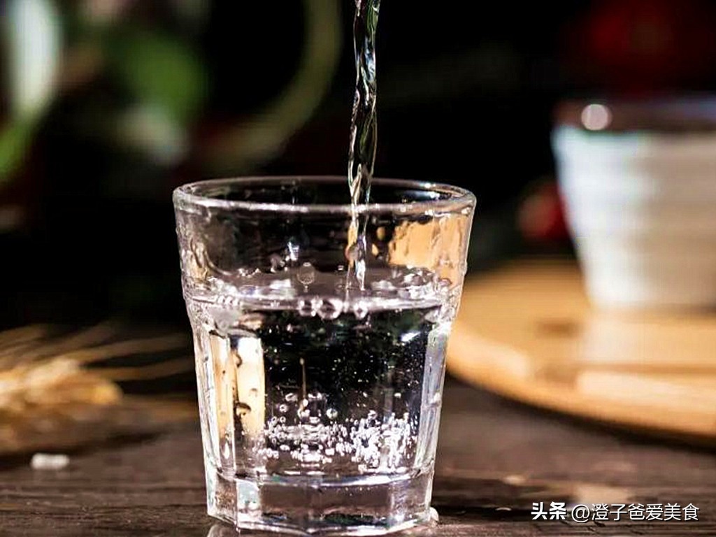 网上买的酒怎么不是生产地发货,为什么网上河南郑州卖的酒便宜