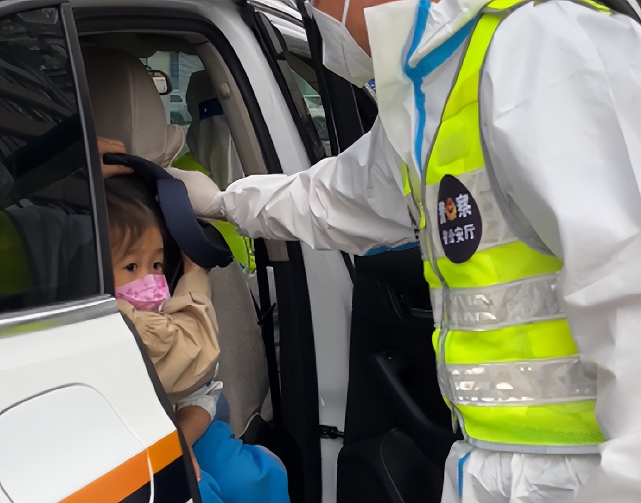 【抗疫一线】贵州：264个小时，他们在群众心坎上筑起“防线”