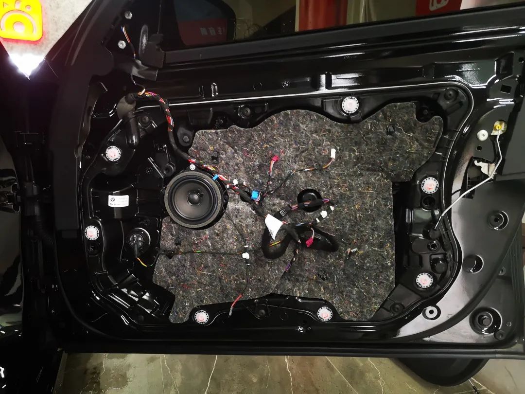 只有升级过才知道什么是无损升级，宝马5系升级德国麦士专用音响