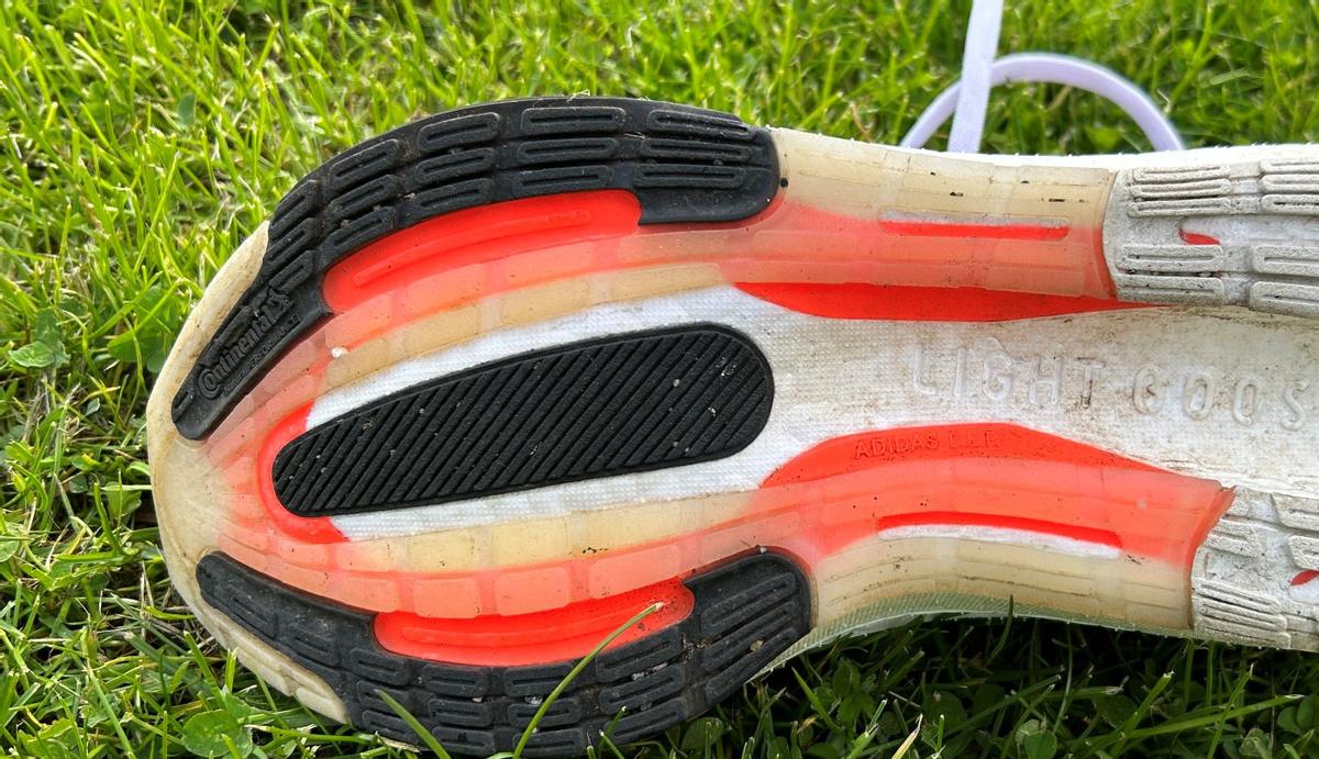 穿了一周阿迪达斯，还是换回了亚瑟士，只因为3点原因无法接受