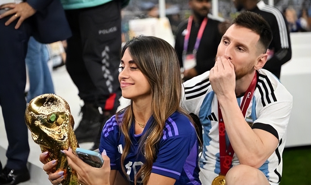 梅西暖心故事,巨星梅西背后的故事