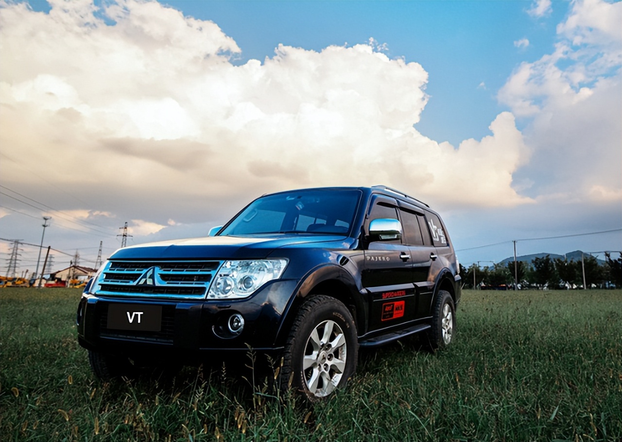 三菱帕杰罗和帕杰罗劲畅区别,三菱帕杰罗劲畅和日产途达哪个好