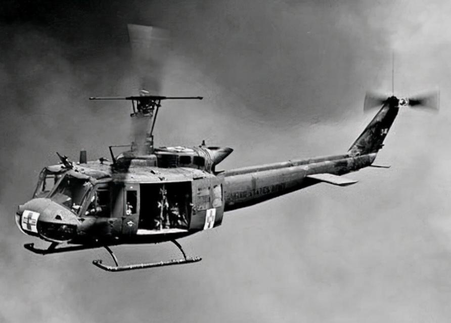 1981年越军上尉乔清陆，携9人驾机起义投奔我国，后来怎么样了？