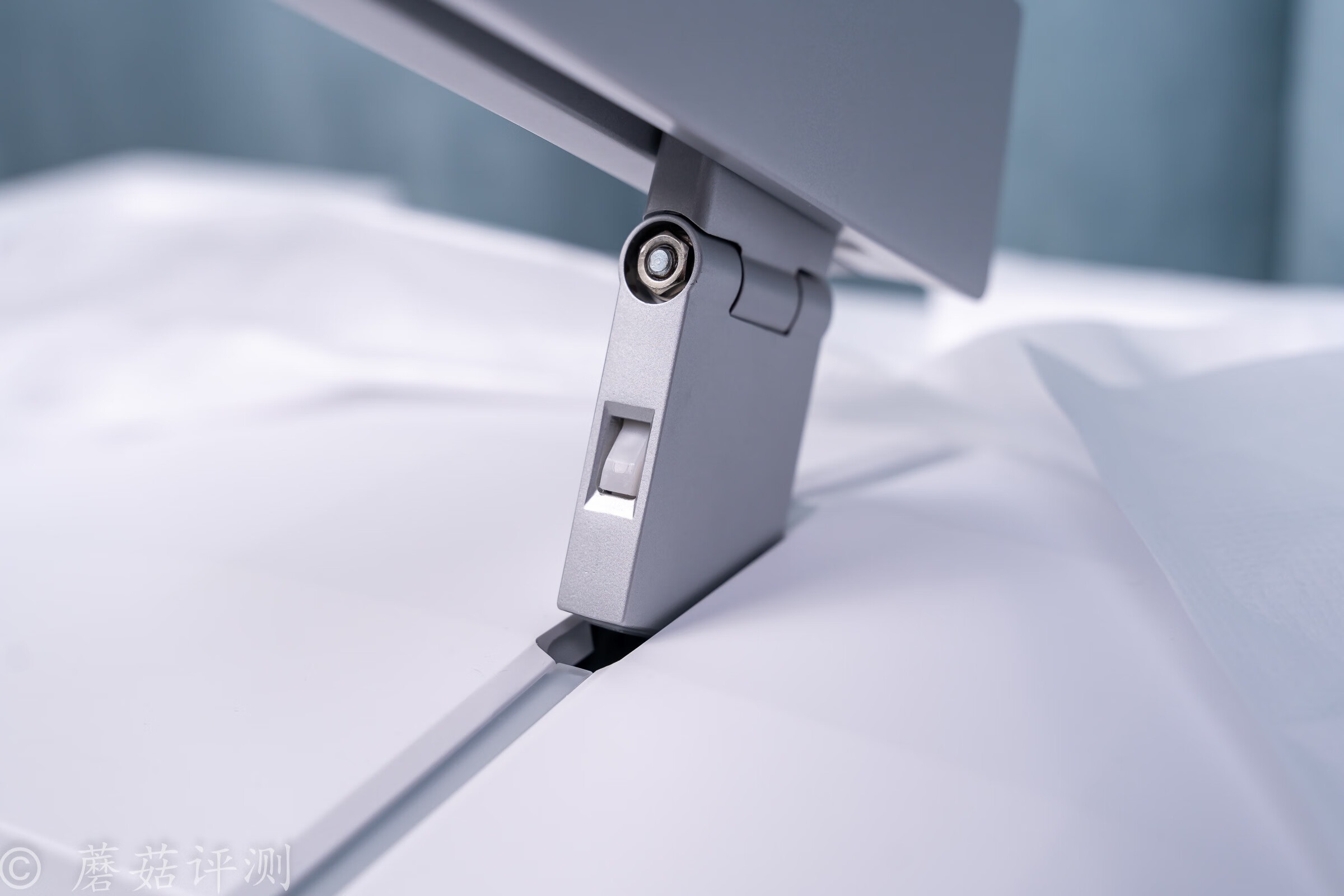 飞利浦7600系列led背光源智能电视,飞利浦34m2c7600mv评测