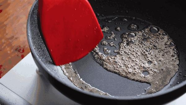 不粘锅有没有毒锅,不粘锅致癌是真是假