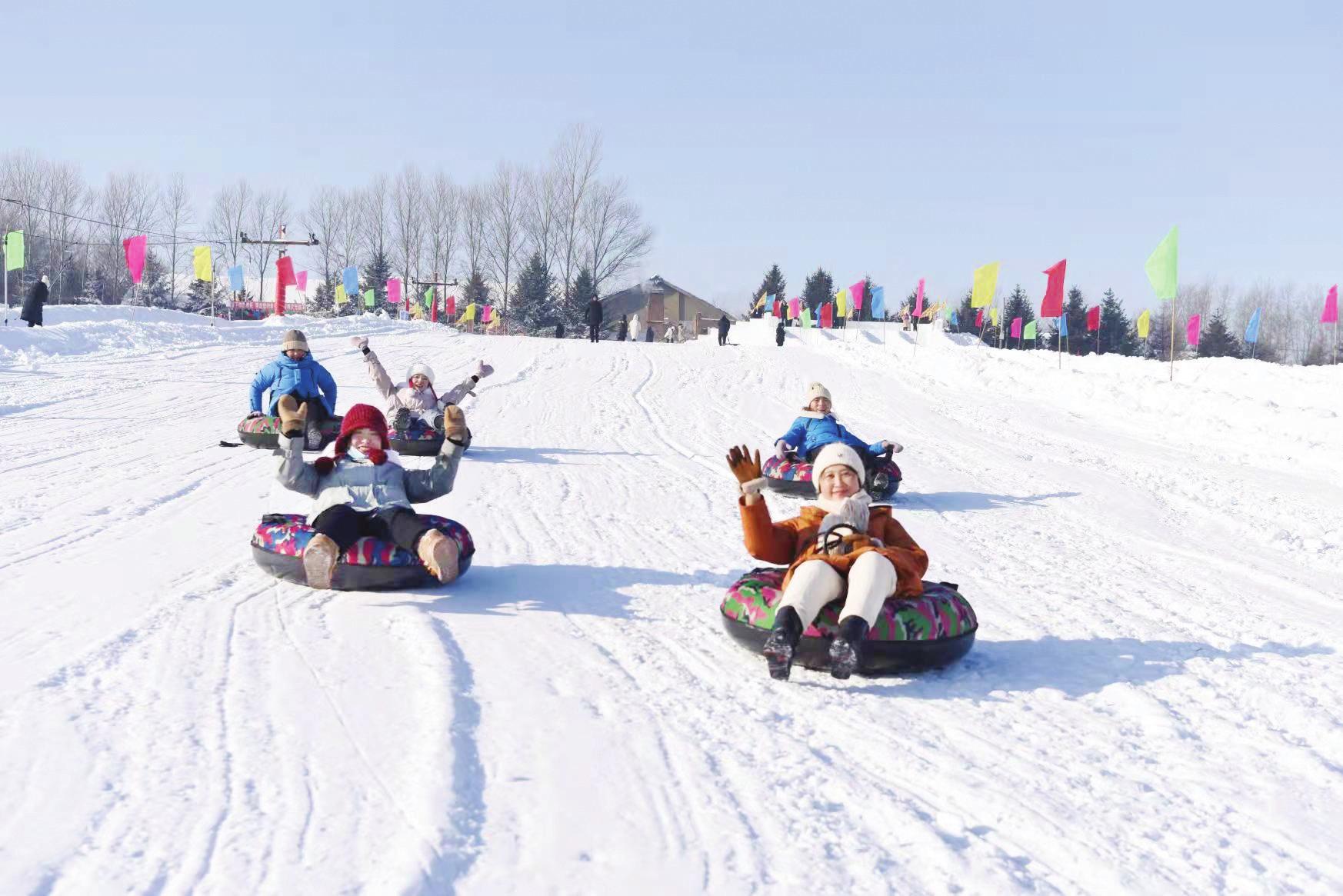 冰雪嘉年华12月盛大开园,金龟山庄冰雪乐园