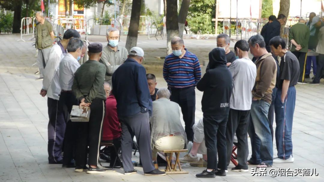 烟台地摊小吃视频,烟台夜市小吃推荐排行榜前十名