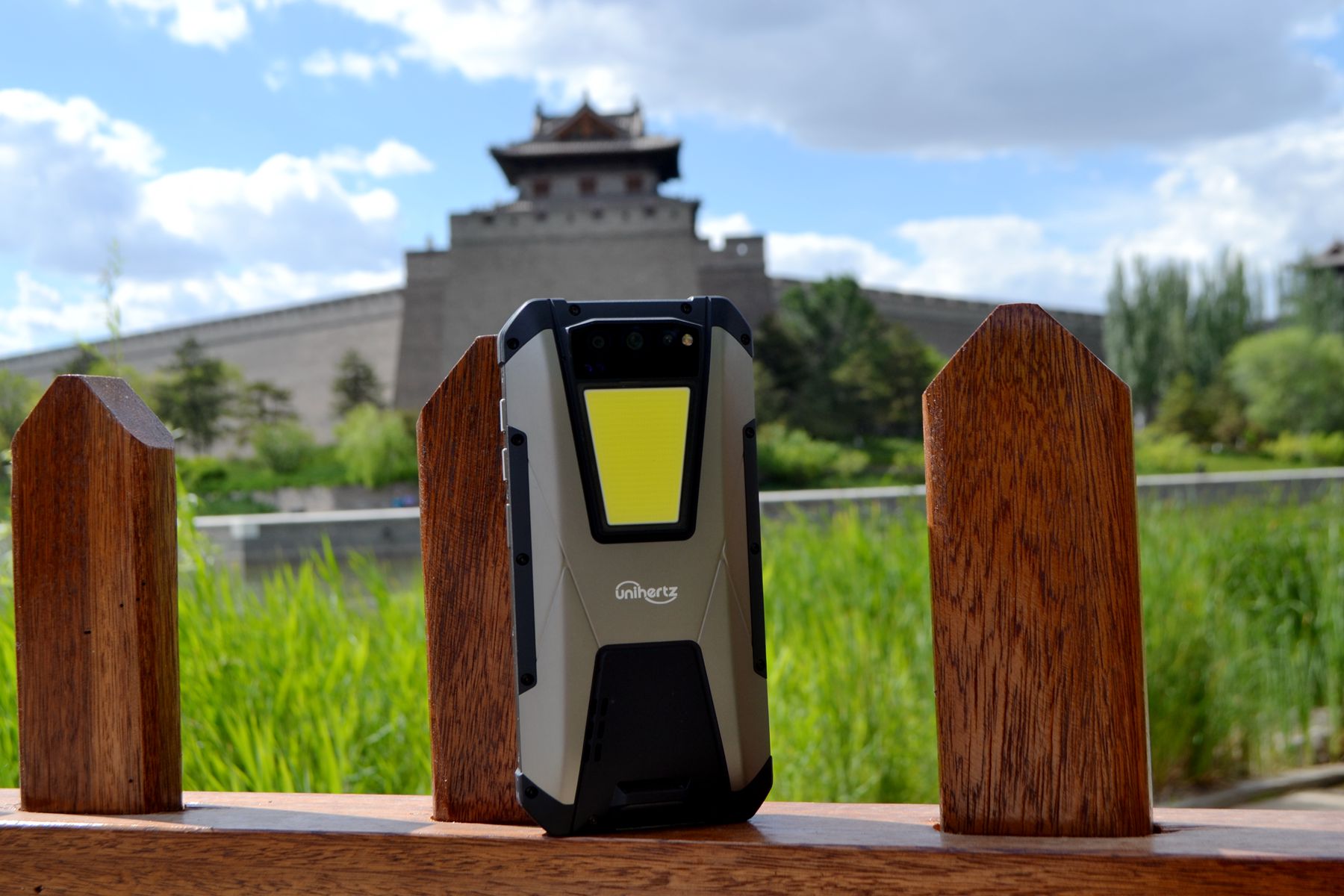 三防手机当随身wifi,三防手机能当普通手机用吗