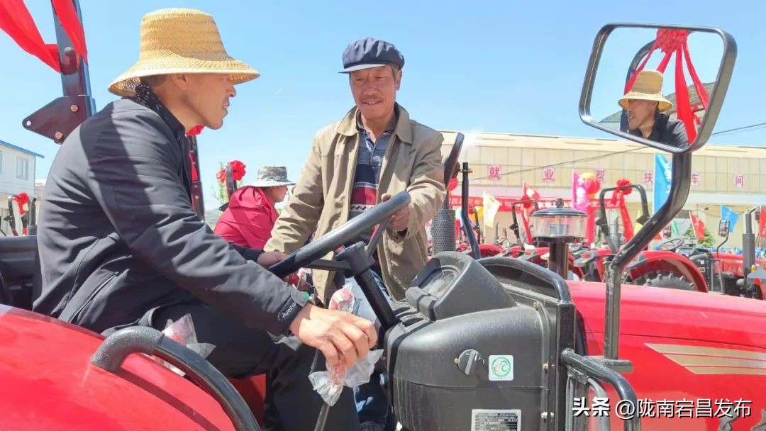 宕昌:喜添大铁牛乡村振兴有“犇”头