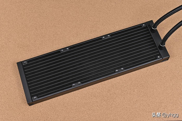 低调实用中塔——ROGZ690HERO+影驰4070Ti+银欣FARAB2装机展示