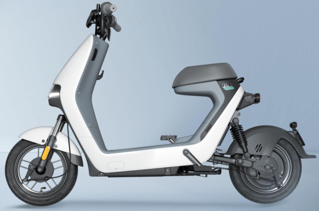 雅迪绿源九号测评,雅迪和绿源选哪个品牌好