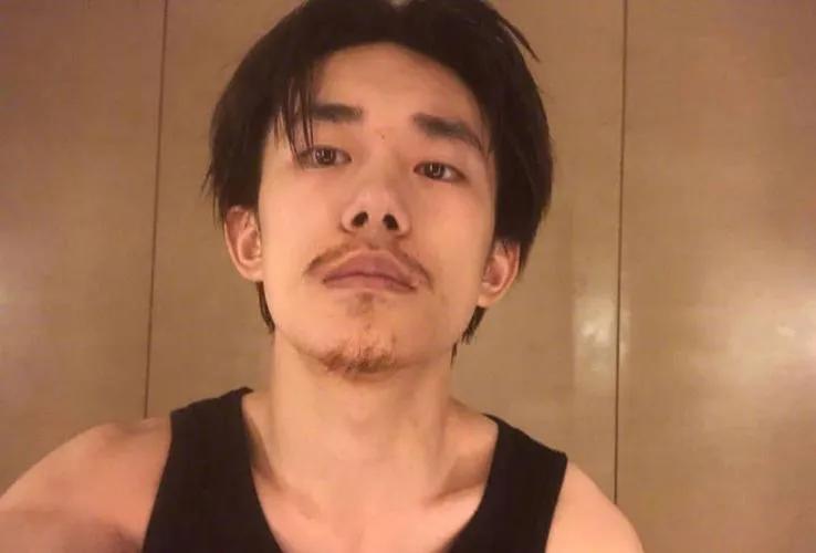 易烊千玺谦逊视频,易烊千玺的低调