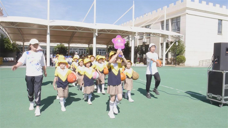 强体魄抗疫情,节奏感强的抗疫舞蹈