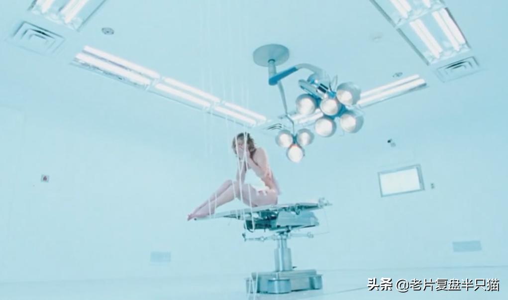 一口气看完生化危机故事,生化危机每一部的爱丽丝