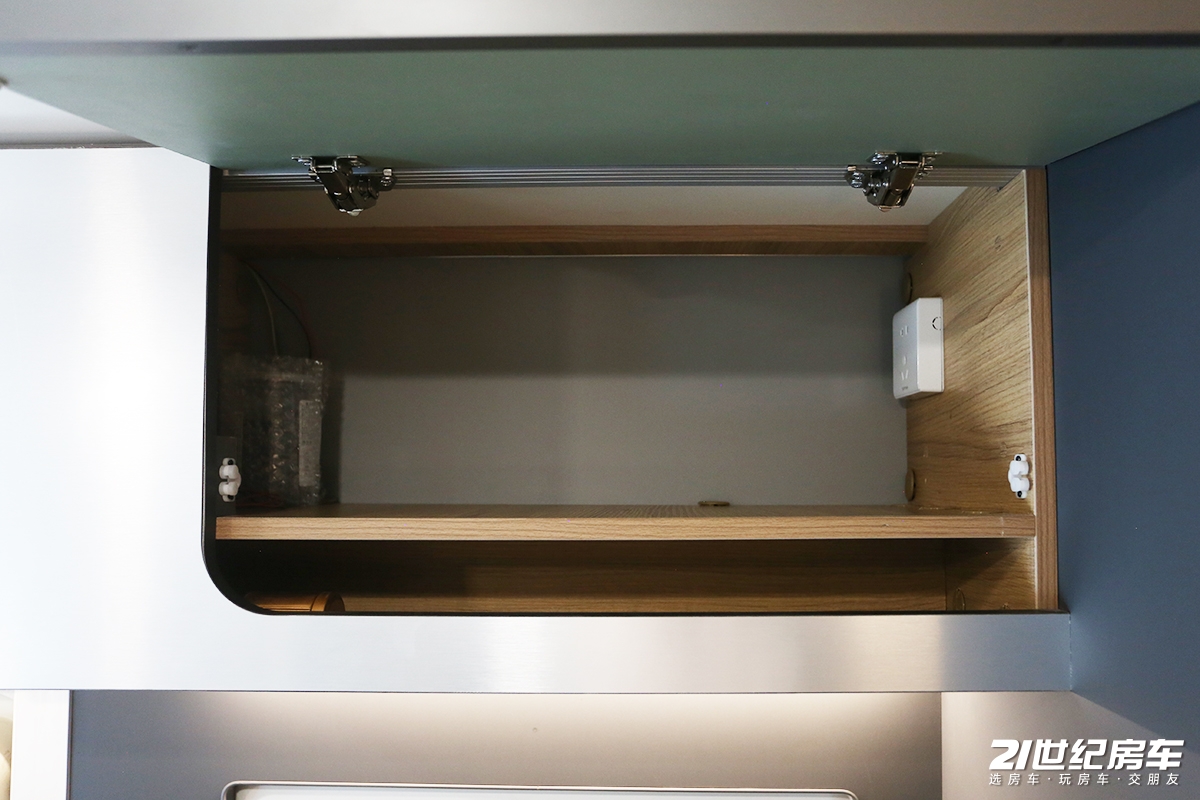 戴德房车urv2023款高配版,戴德云游C型大额头房车