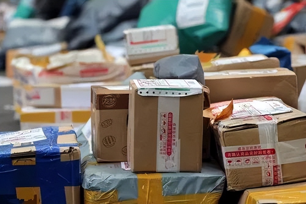 省内什么快递寄东西最便宜小件,寄衣服回老家寄什么快递比较便宜