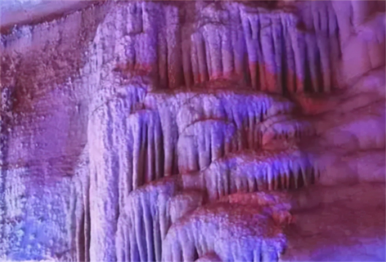 1964年，河南农民发现自家有一个“雪花洞”