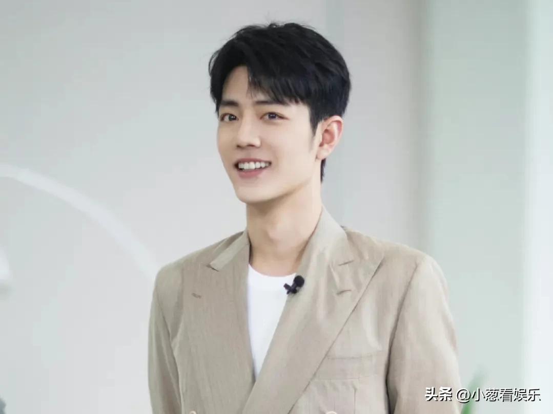 肖战最新时装周照片,肖战海外秀场