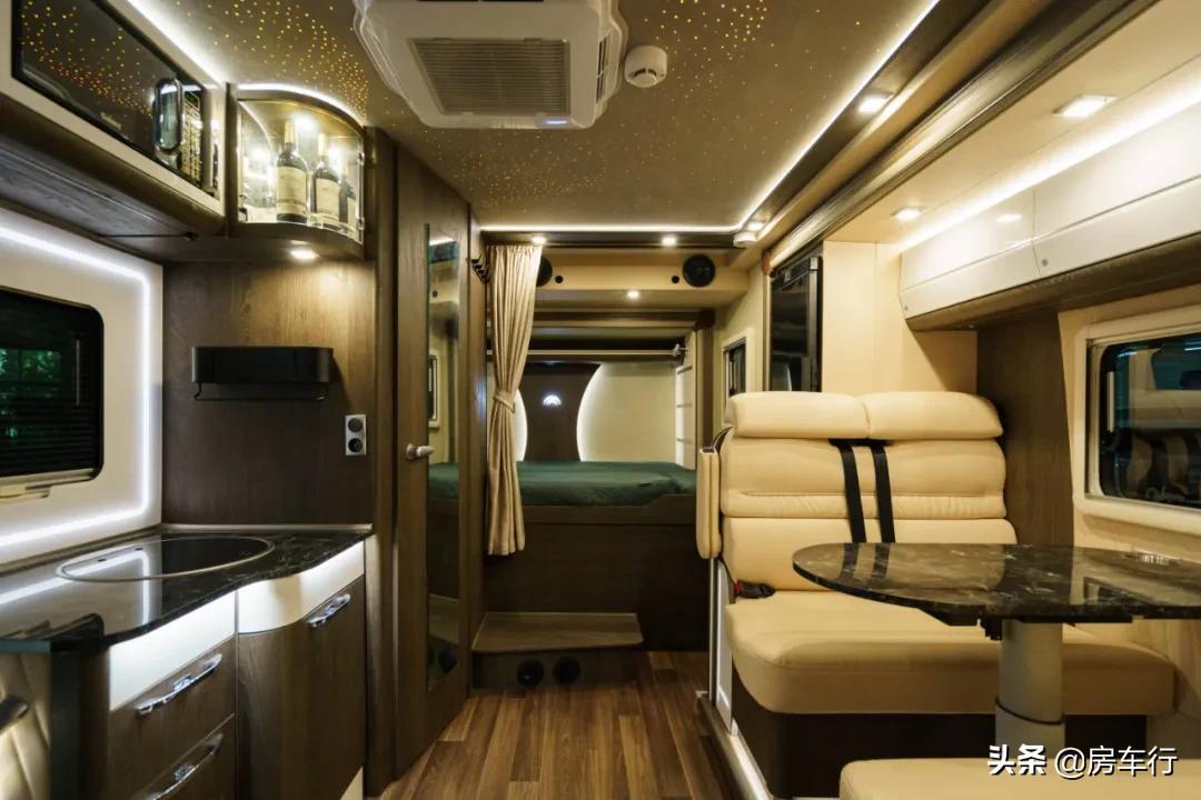 最新款进口顶级依维柯b型房车,依维柯房车推荐10万到20万之间7座