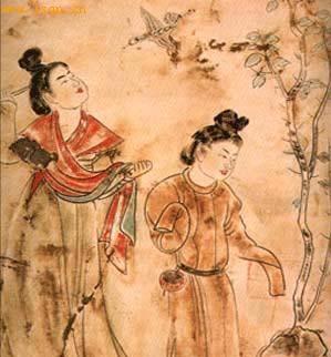 民间故事：光棍汉回家探亲，夜里被老鼠咬了耳朵，因此躲过一劫