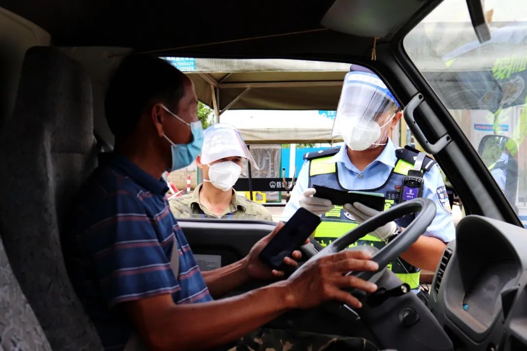 【致敬,高温下的坚守!】无惧“烤”验,广西公安坚守“疫”线