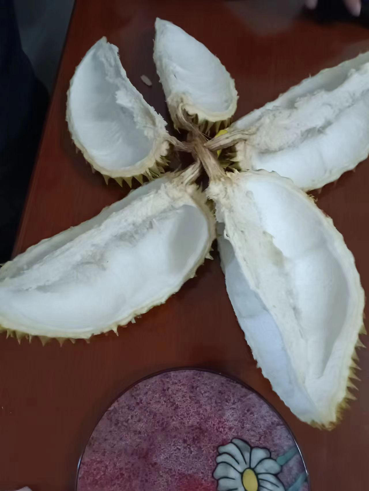 昨天在网上139元买的榴莲，孩子一口没给我留，他的话更让我心寒