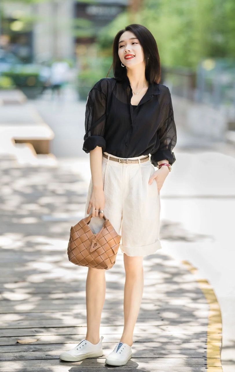 为啥有的女人打扮穿着没女人味,有的女人穿得很朴素却很好看