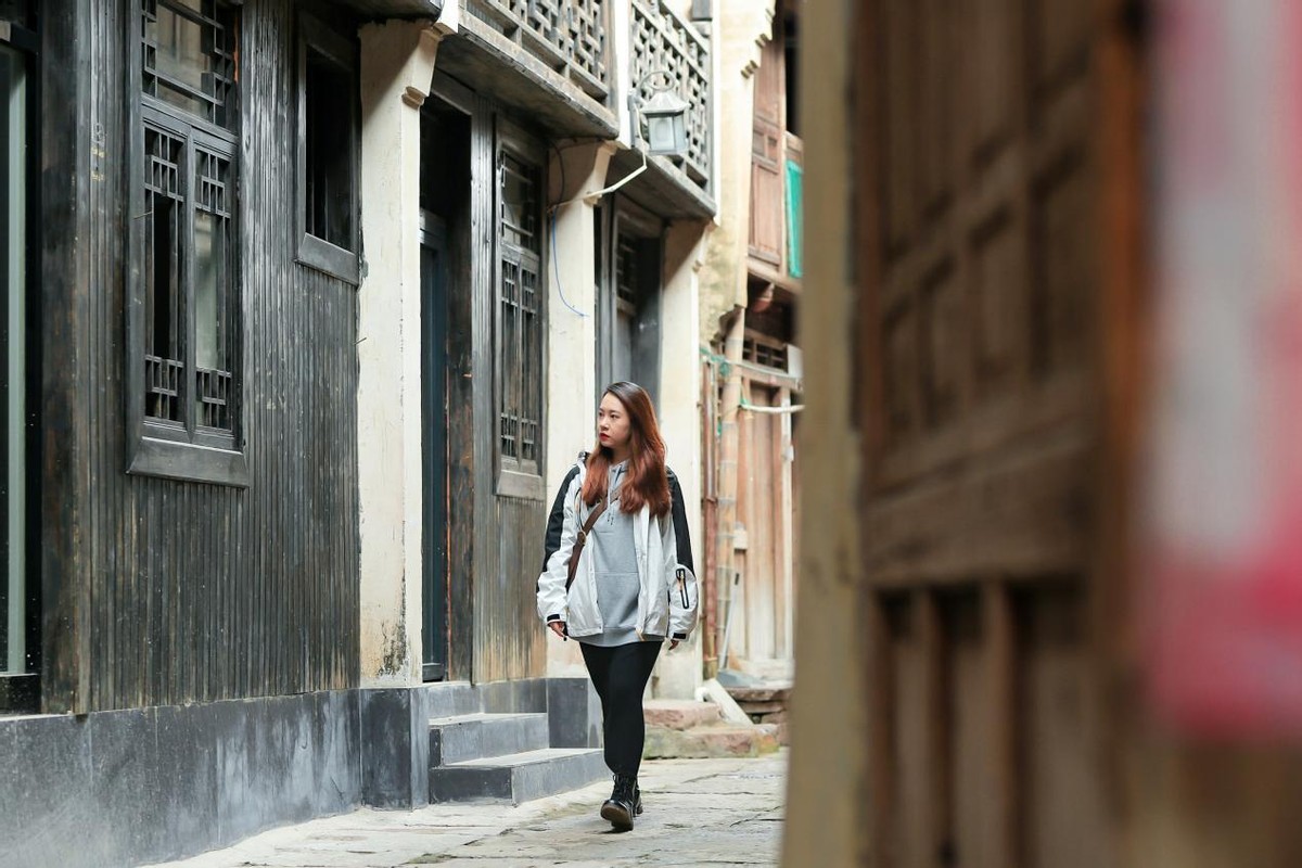 璇楁搸涓囬噷鐨撴瀬涓浗,璇楁搸