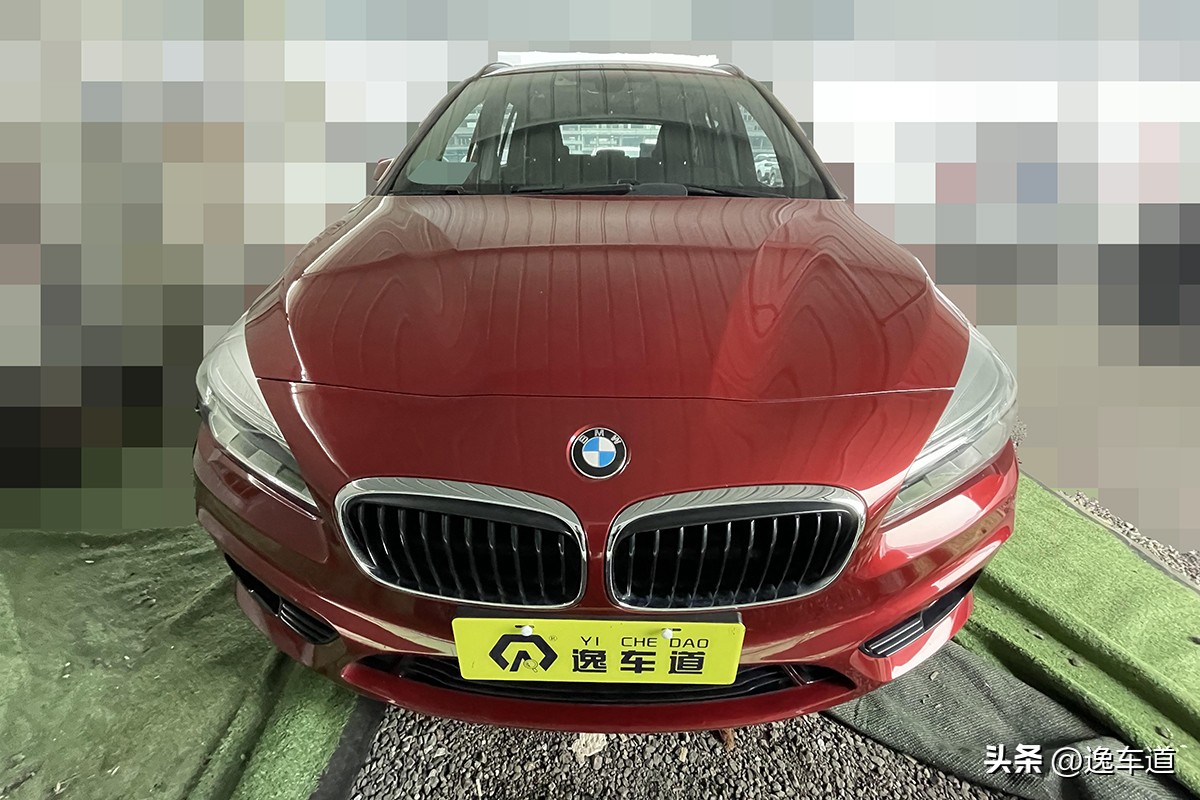 宝马2系旅行车你见过吗？跑了不到5万公里，八万块值吗？