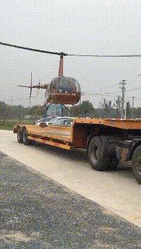 屏幕上出现五条白线什么意思,当屏幕出现五条虚线的时候