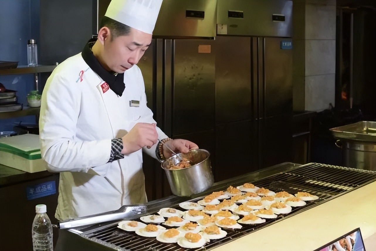 8000平洗浴一天接待人数,酒店自助餐接待