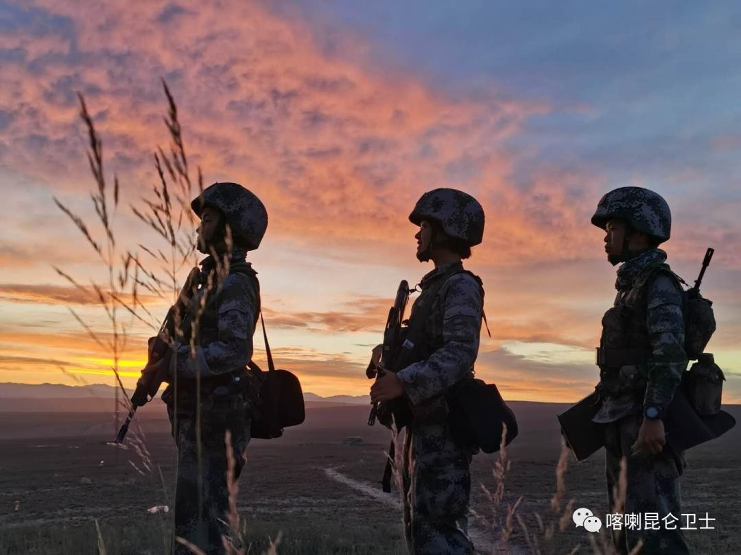 边疆兵记者,有请边防军人走上舞台