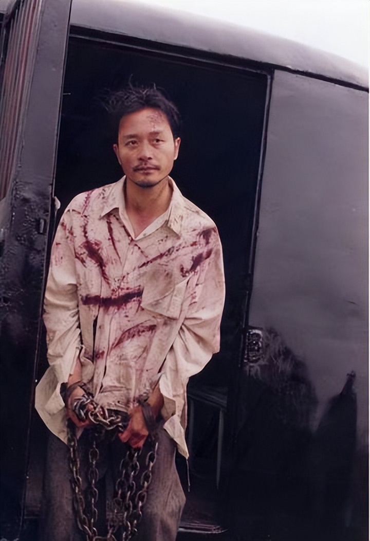 韩*歌国**手李尚恩女厕离奇身亡，死因惹人猜测