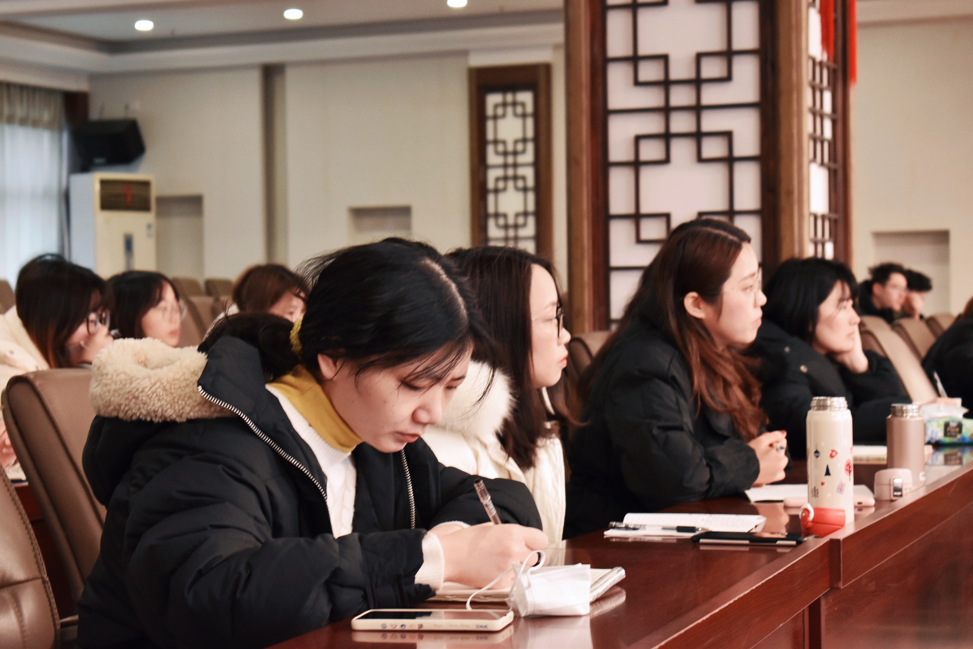 张新华蓝鸽,蓝鸽集团总裁张新华