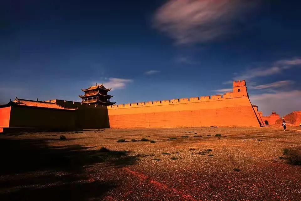 嘉峪关长城复原图,万里长城最西端之嘉峪关
