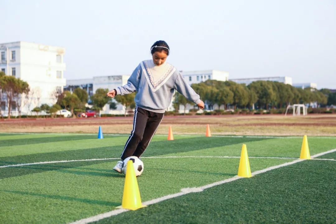 如皋市高明学校：秉承红色老区光荣传统，高明足球勇争一流