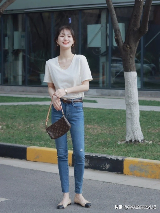 小白鞋马丁靴,小白鞋马丁靴圆头