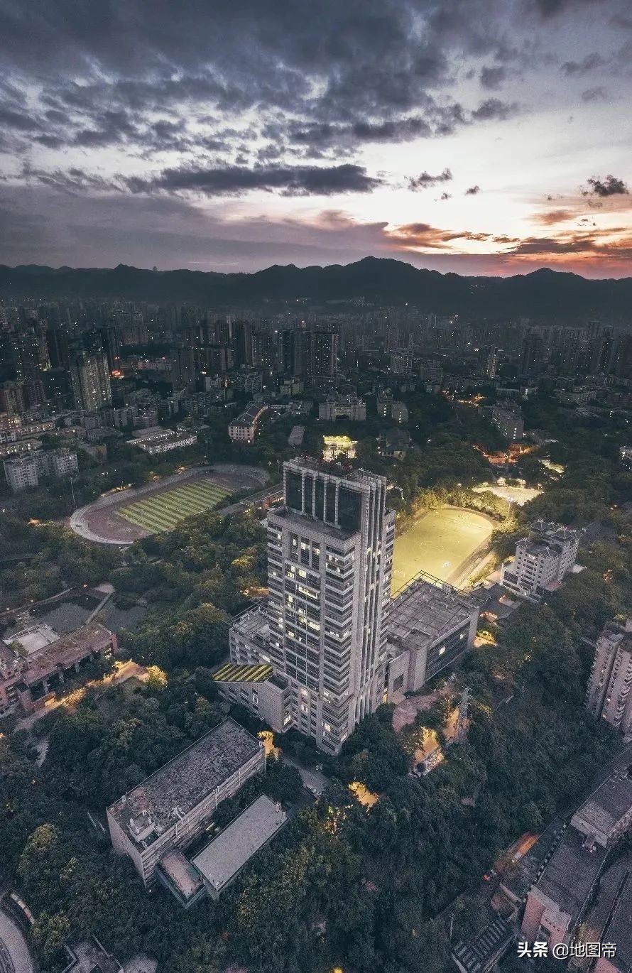 航拍重庆大学，就业率95.91%，怎么做到的？