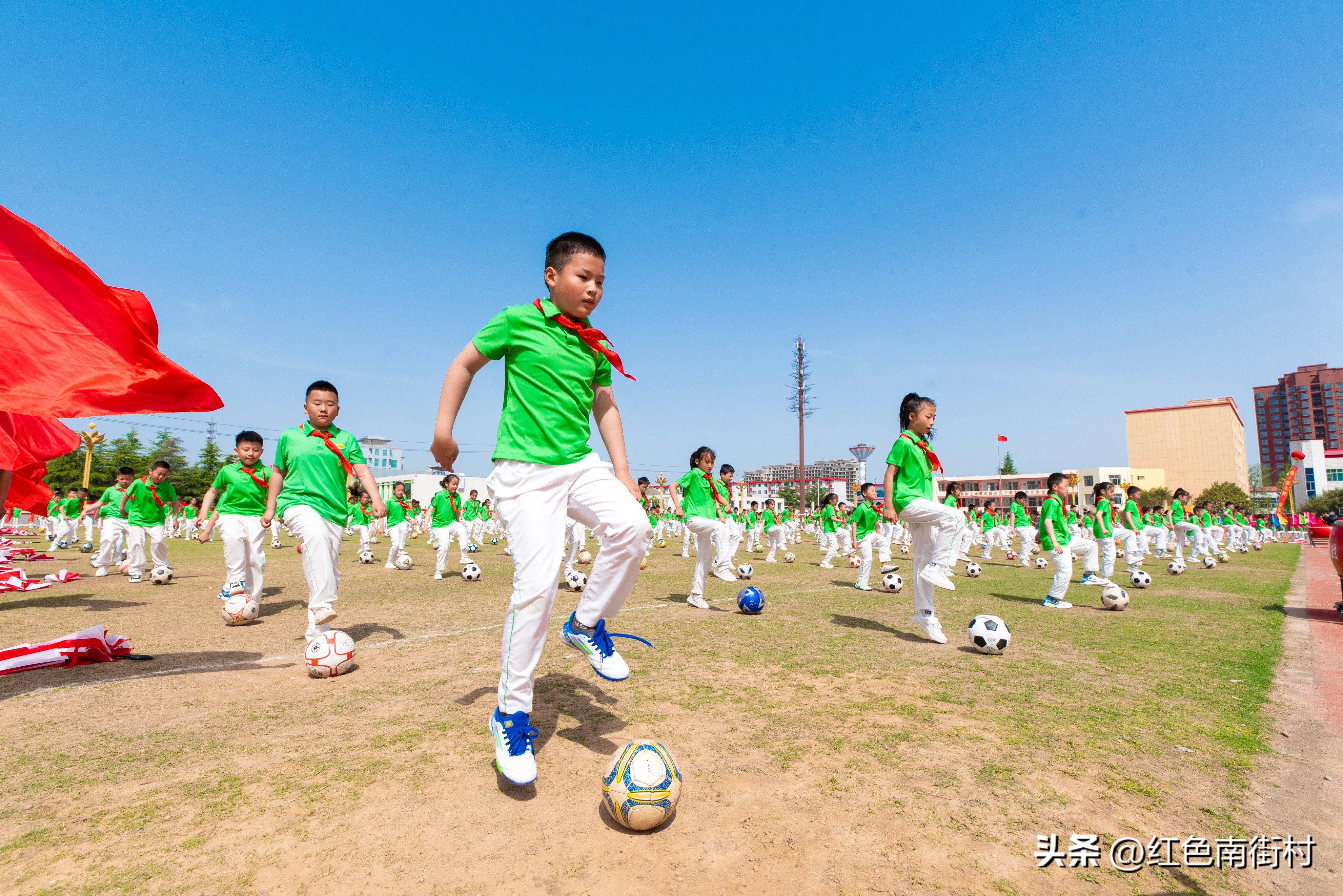 第5届县长杯小学足球比赛,黄冈小学市长杯足球比赛