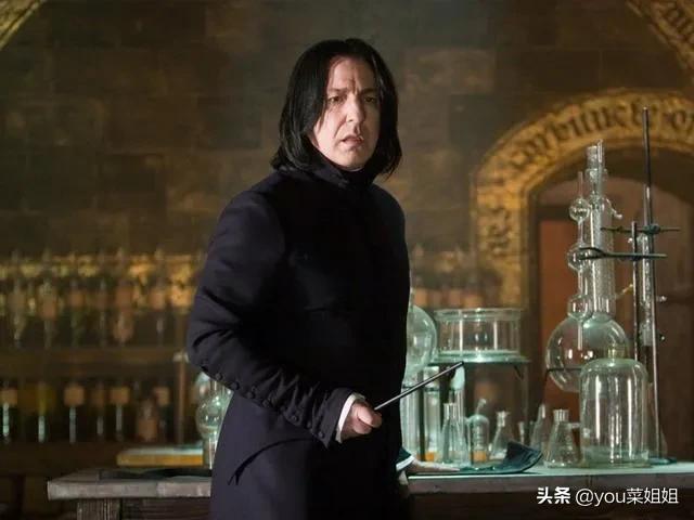 哈利波特为什么不治疗斯内普,哈利波特为什么不救斯内普