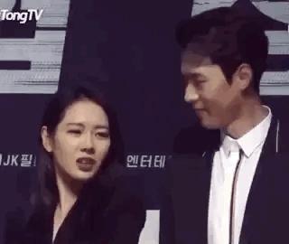 玄彬孙艺珍官宣结婚晒照穿搭,玄彬孙艺珍官宣结婚