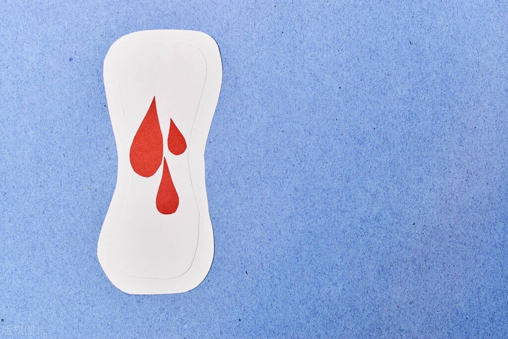 生理期血块很大块是什么原因,为什么生理期会流出血