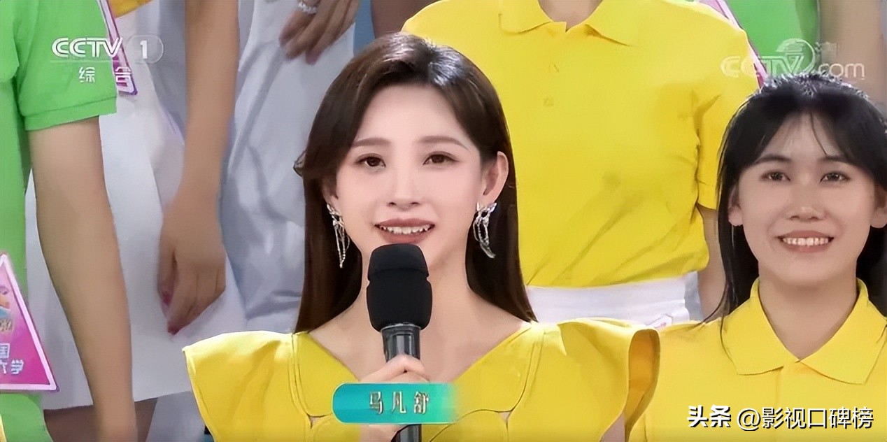 马凡舒为冬奥加油,29岁的马凡舒为何能当上央视一姐