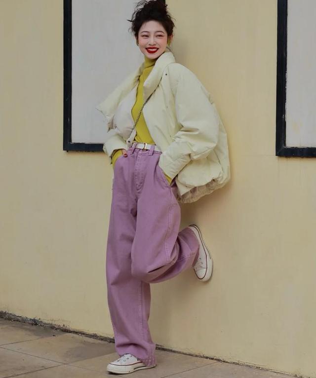冬季穿羽绒服时，多学习这几个思路和技巧，会更显瘦好看