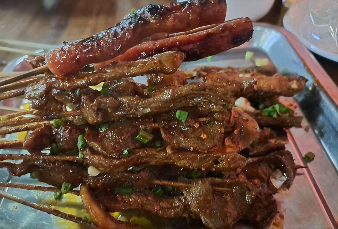 乐山必吃十大美食视频,说说你心目中乐山最好吃的烧烤