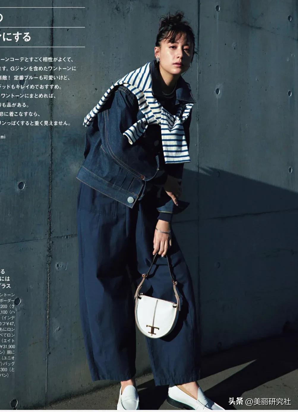 春天穿搭牛仔女裤子复古蓝,深色卷边直筒牛仔夏季穿搭