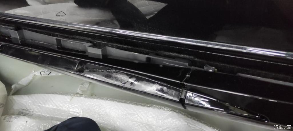 青岛奔驰商务威霆改装联系方式,威霆改装迈巴赫内饰