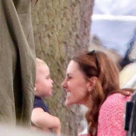 路易小王子全部图片,乔治路易小王子照片对比