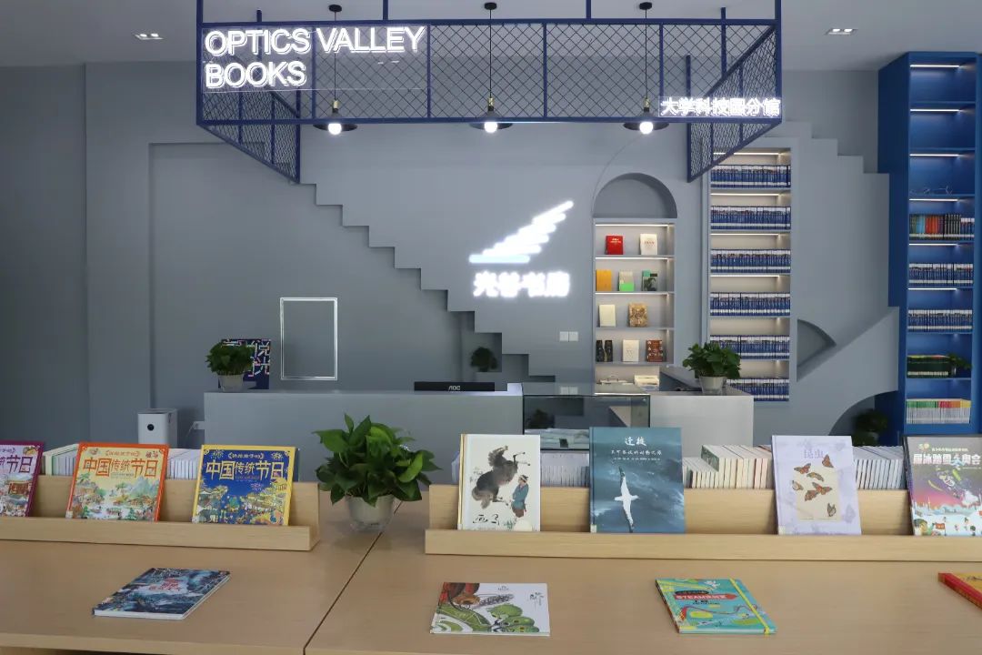 一座“追光”之城背后的软实力